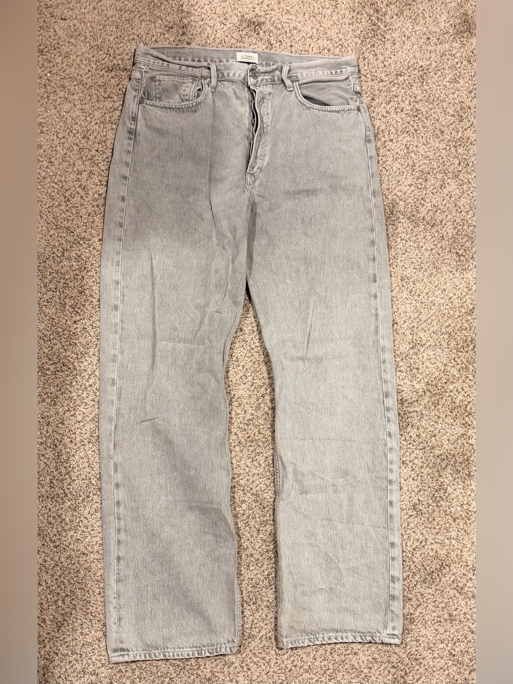 Women’s Light Gray Straight-Leg Jeans